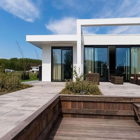 Swanky Villa In Zeewolde With Garden Esterno foto
