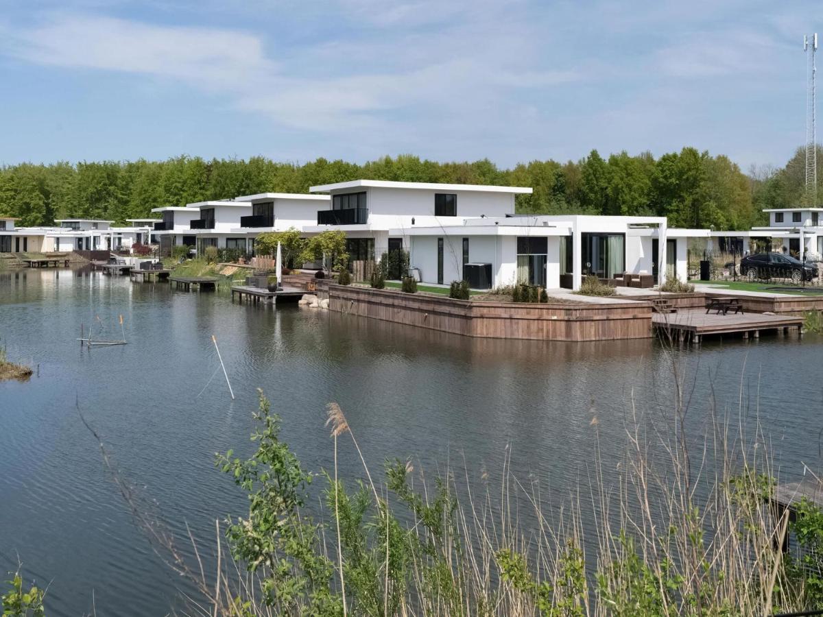 Swanky Villa In Zeewolde With Garden Esterno foto