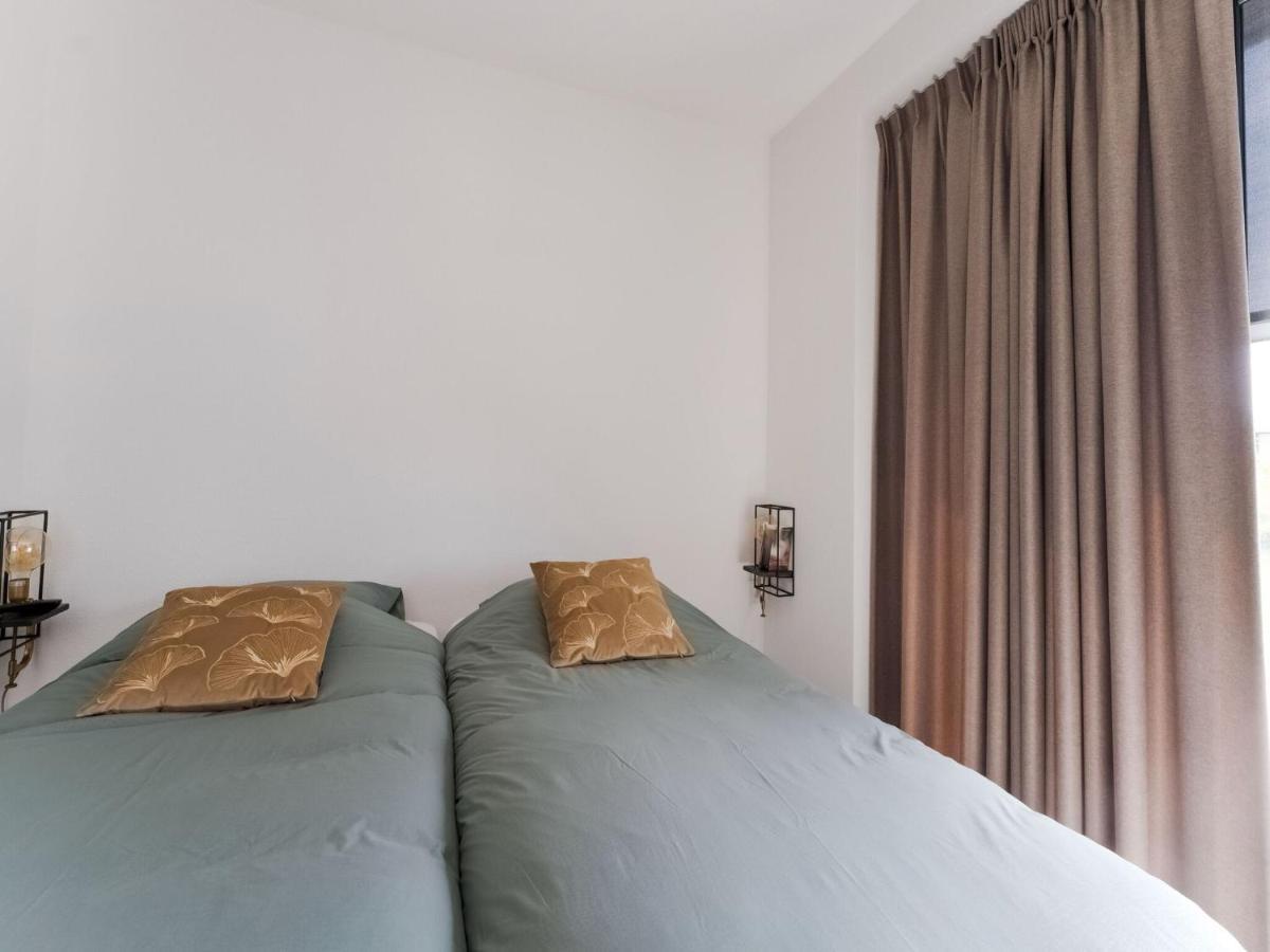 Swanky Villa In Zeewolde With Garden Esterno foto