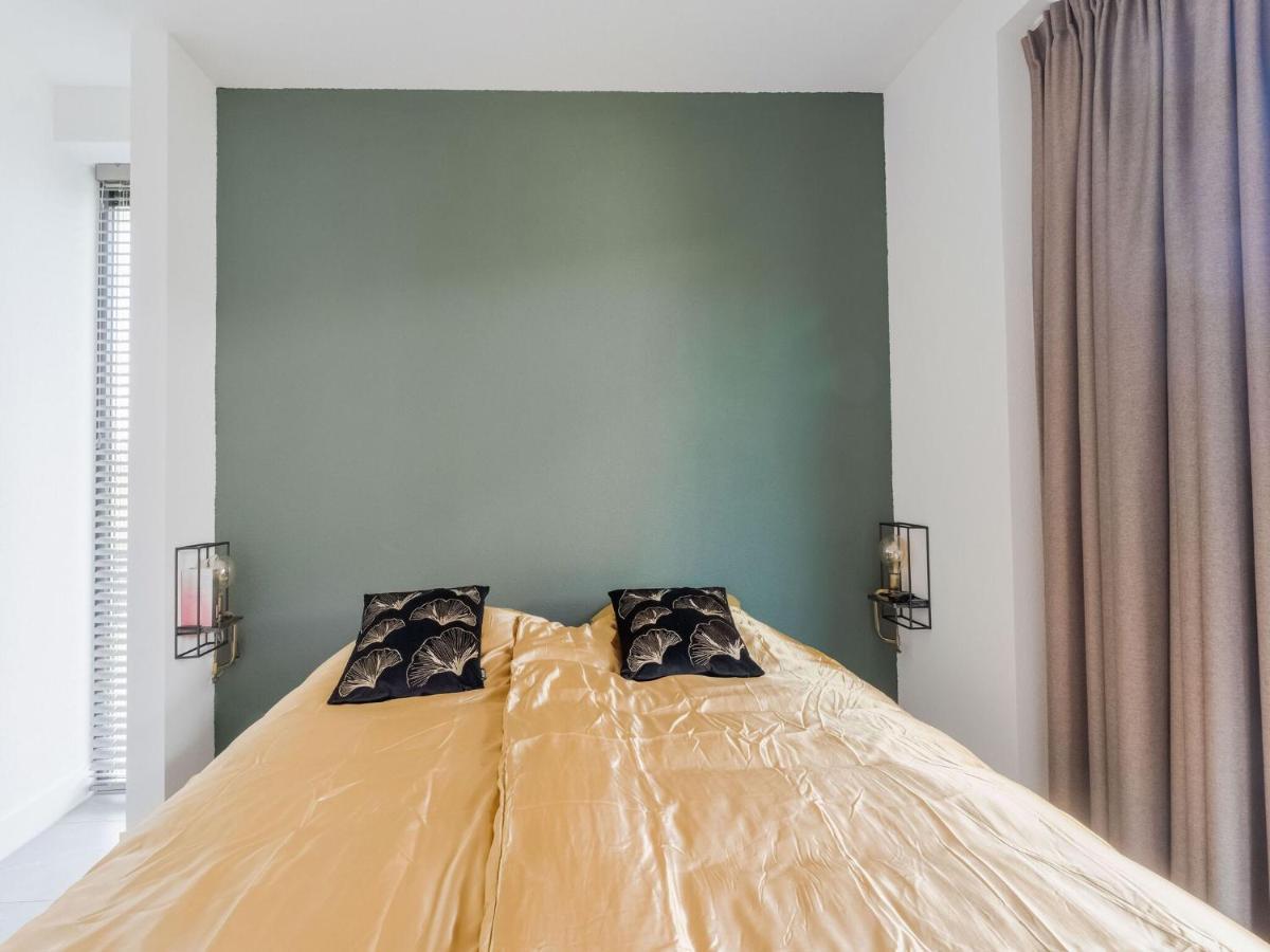 Swanky Villa In Zeewolde With Garden Esterno foto